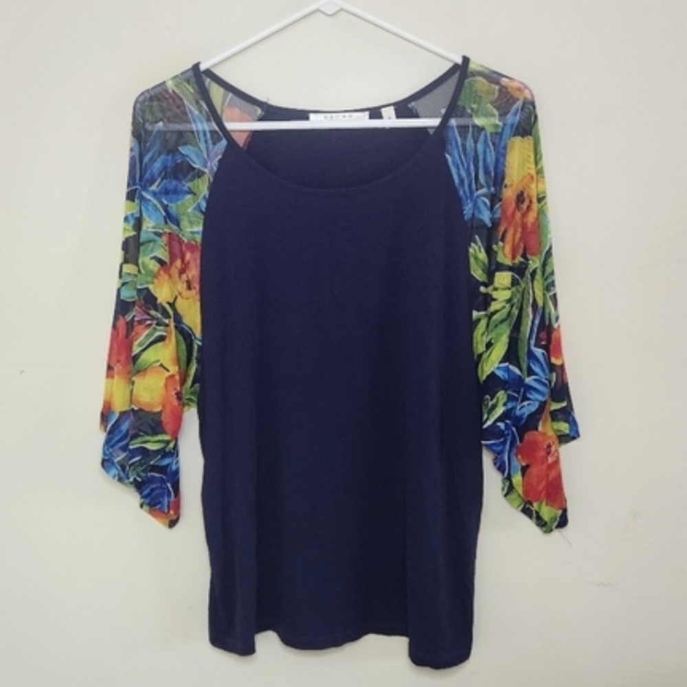 Women's Cyrus Floral Sleeve Top Sz Small
